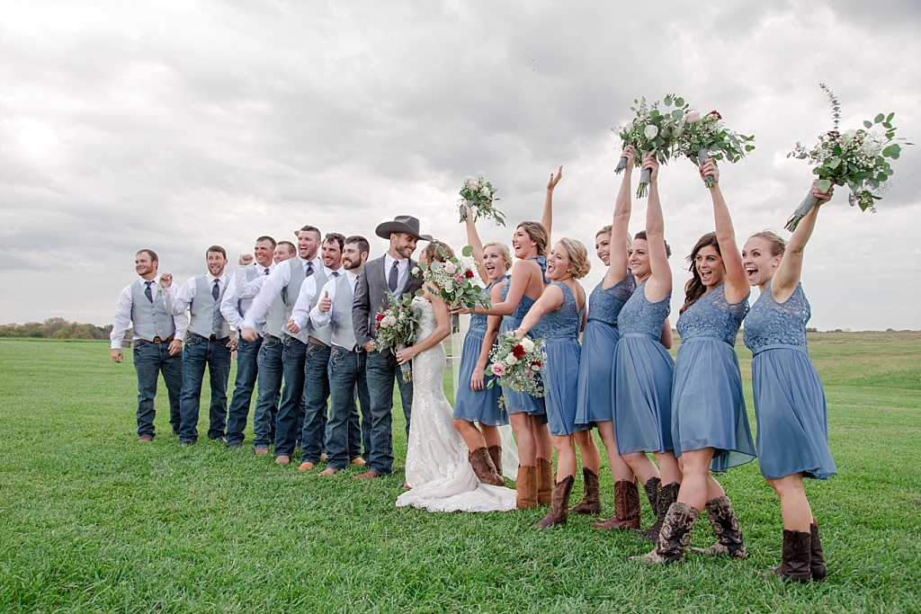 FallKnobNosterBarnWedding_0060