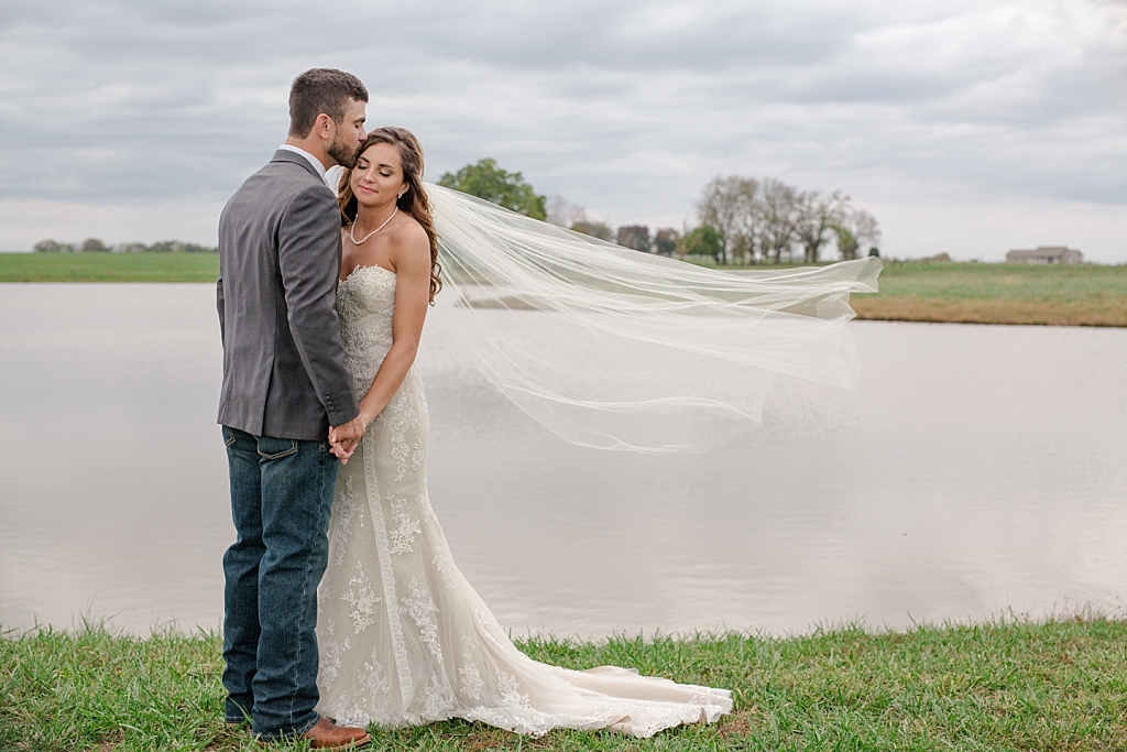 FallKnobNosterBarnWedding_0084